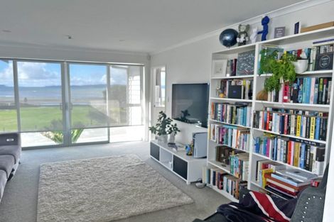 Photo of property in 2 Trevally Place, Snells Beach, 0920