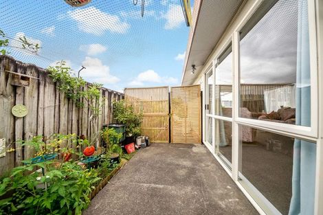 Photo of property in 30a Royton Avenue, Mangere East, Auckland, 2024