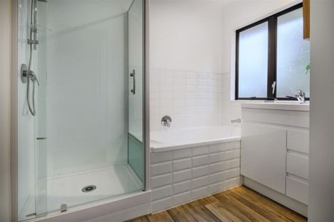 Photo of property in 85 Sunderlands Road, Bucklands Beach, Auckland, 2012