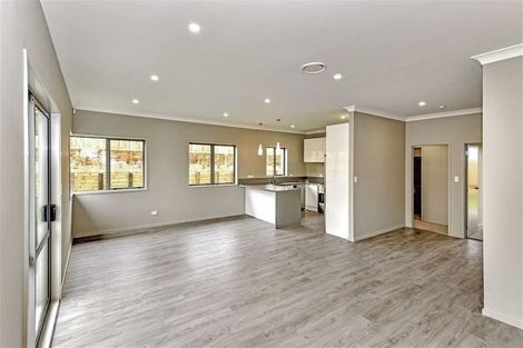 Photo of property in 11 Stonedale Drive, Pukekohe, 2120