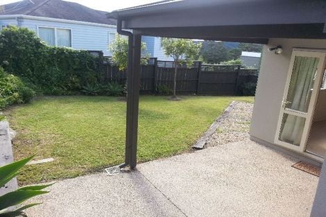 Photo of property in 11 Kittiwake Drive, Schnapper Rock, Auckland, 0632