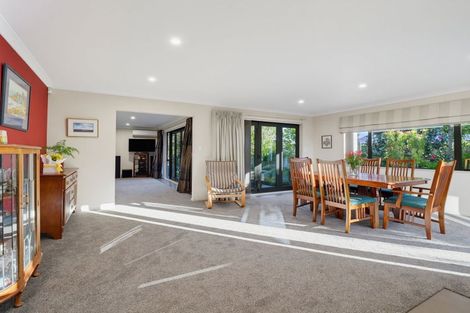 Photo of property in 28b Johnstone Drive, Fitzherbert, Palmerston North, 4410