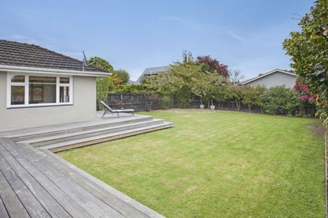 Photo of property in 1/38 Aorangi Road, Bryndwr, Christchurch, 8053