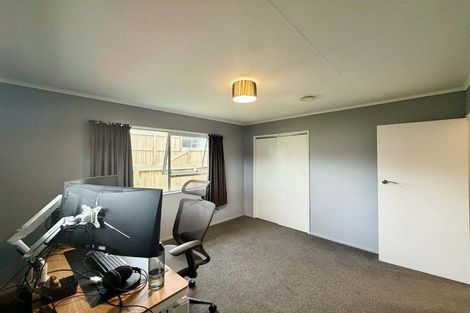 Photo of property in 6 Newlyn Place, Welbourn, New Plymouth, 4312