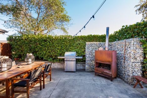 Photo of property in 3 Sunshine Place, Kelvin Grove, Palmerston North, 4414