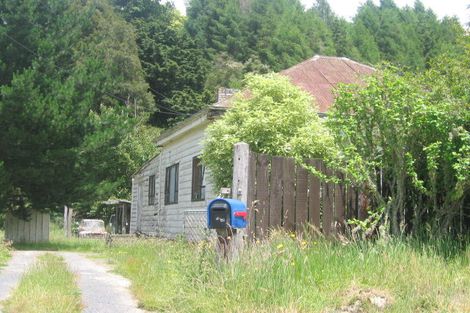 Photo of property in 33 Marsack Road, Taumarunui, 3992
