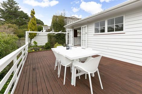 Photo of property in 9 Caesars Place, Churton Park, Wellington, 6037