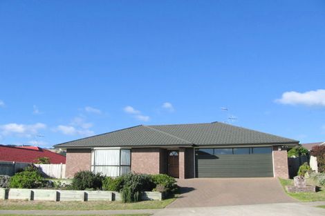 Photo of property in 3 Crown Hill, Paraparaumu, 5032