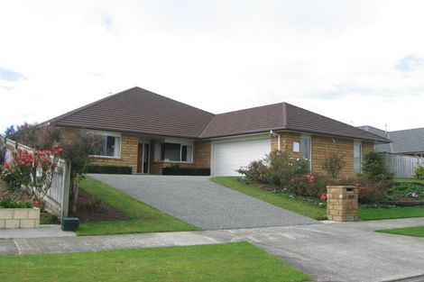 Photo of property in 143 Pacific Drive, Fitzherbert, Palmerston North, 4410