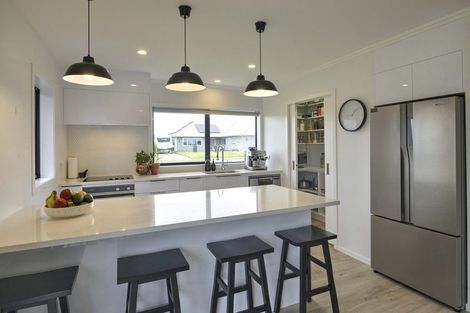 Photo of property in 15 Fantail Avenue, Carterton, 5713