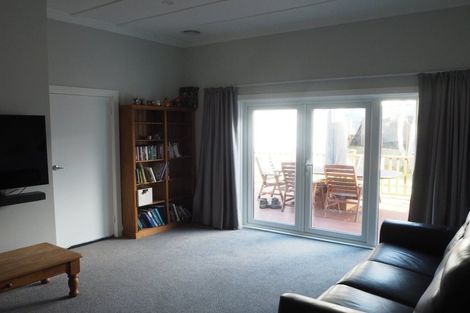 Photo of property in 2 Titoki Street, Alicetown, Lower Hutt, 5010