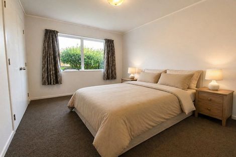 Photo of property in 2/51 East Street, Papakura, 2110