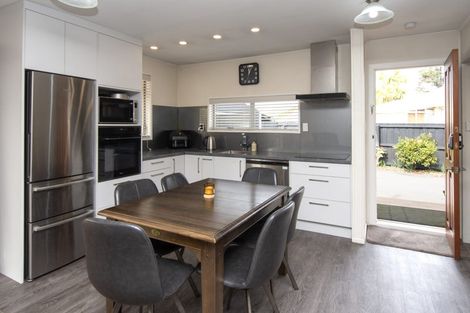 Photo of property in 20 Leonie Place, Aranui, Christchurch, 8061