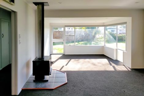 Photo of property in 17 Airedale Road, Weston, Oamaru, 9401