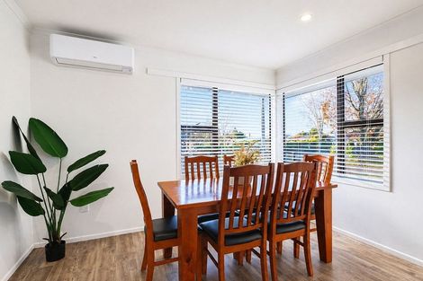 Photo of property in 56 Braid Road, St Andrews, Hamilton, 3200