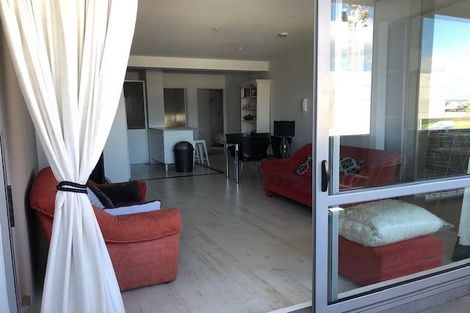 Photo of property in Alpha Apartments, 702/17 Vogel Lane, Auckland Central, Auckland, 1010