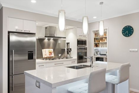 Photo of property in 30 Helenslee Road, Pokeno, 2402