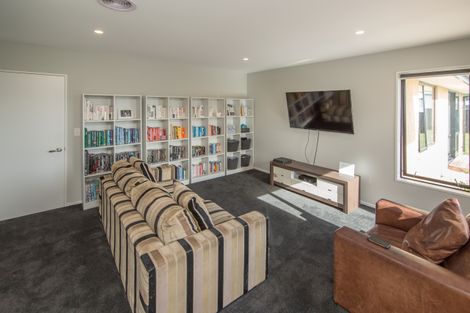 Photo of property in 26 Glenfinnan Place, West Melton, 7618