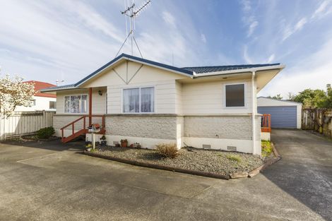 Photo of property in 38 Dalfield Place, Highbury, Palmerston North, 4412