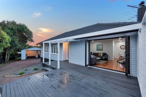 Photo of property in 7 Serjeant Street, Henderson, Auckland, 0612
