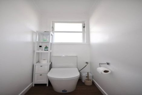 Photo of property in 16 Grant Crescent, Masterton, 5810