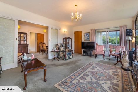 Photo of property in 301 Stokes Valley Road, Stokes Valley, Lower Hutt, 5019