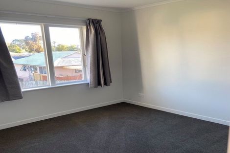 Photo of property in 3 Adriatic Avenue, Henderson, Auckland, 0612