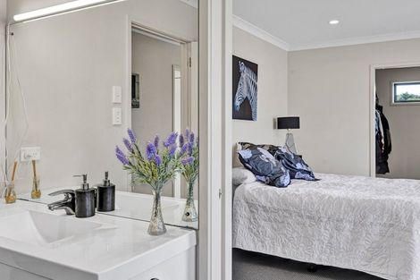 Photo of property in 17 Ponderosa Place, Opunake, 4616