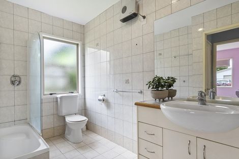 Photo of property in 4 Sudbury Court, Rototuna North, Hamilton, 3210