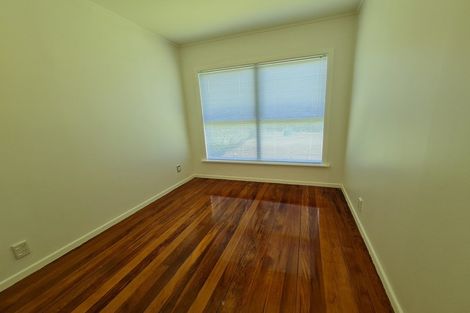 Photo of property in 107 Vodanovich Road, Te Atatu South, Auckland, 0610