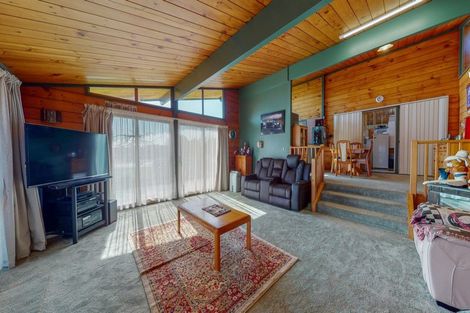 Photo of property in 43 Mahana Road, Ngatea, 3503