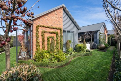 Photo of property in 22 Jarrett Terrace, Leamington, Cambridge, 3432