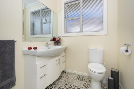 Photo of property in 16 Ninth Avenue, Tauranga, 3110