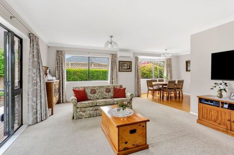 Photo of property in 3 Bronte Place, Leamington, Cambridge, 3432