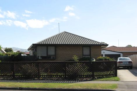Photo of property in 5 Raymond Road, Bromley, Christchurch, 8062