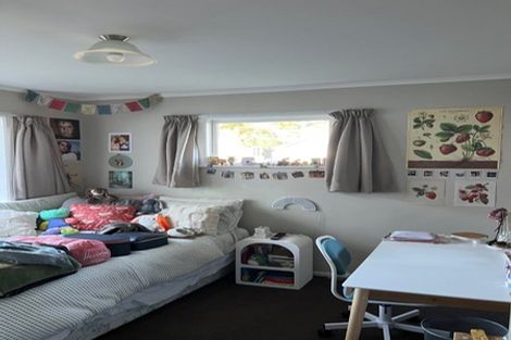 Photo of property in 113 Parkvale Road, Karori, Wellington, 6012
