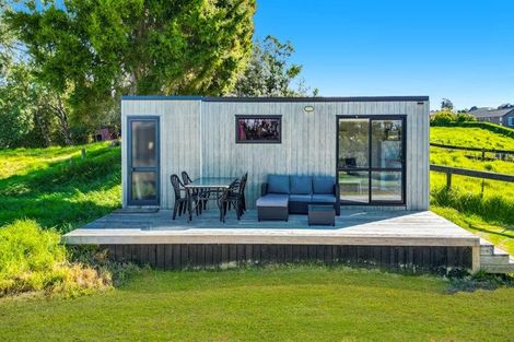 Photo of property in 133a3b The Strand, Wainuiomata, Lower Hutt, 5014