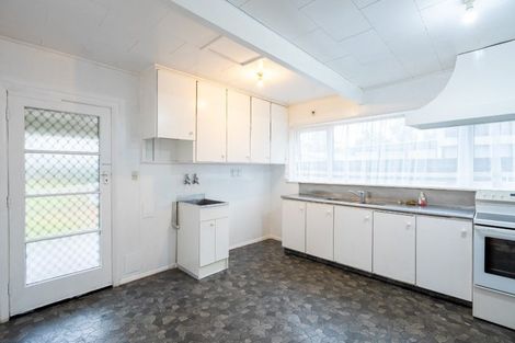 Photo of property in 239 Fitzherbert Avenue, West End, Palmerston North, 4410