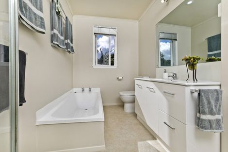 Photo of property in 289 Rapson Road, Kaukapakapa, 0871