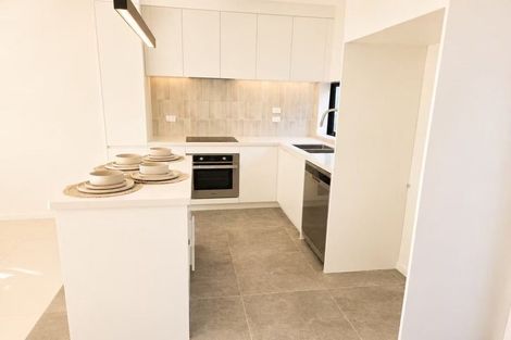 Photo of property in 11e Rene Place, Sunnyhills, Auckland, 2010