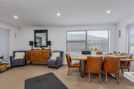 Photo of property in 18 Medallion Court, Kelvin Grove, Palmerston North, 4414