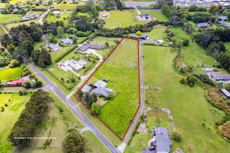 Photo of property in 38 Farrand Road, Kumeu, 0891