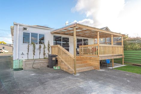 Photo of property in 12 George Street, Aramoho, Whanganui, 4500