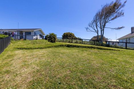 Photo of property in 33 Banks Street, Marfell, New Plymouth, 4310