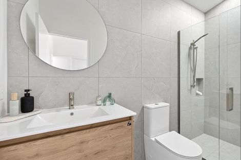 Photo of property in 16 One Haruru Street, Cambridge, 3493