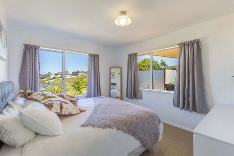 Photo of property in 9 Everard Avenue, Army Bay, Whangaparaoa, 0930