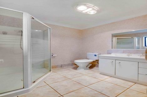 Photo of property in 2 Oakwood Place, Pukekohe, 2120