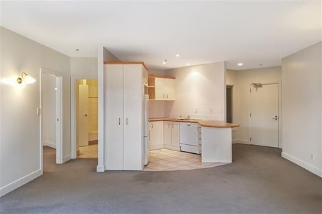 Photo of property in Harbour Royal Apartments, 10b/88 Anzac Avenue, Auckland Central, Auckland, 1010