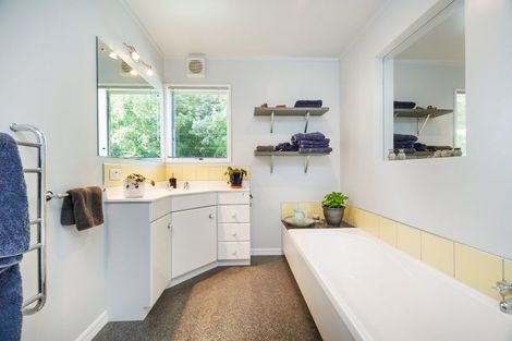 Photo of property in 101 Clifton Terrace, Fitzherbert, Palmerston North, 4410