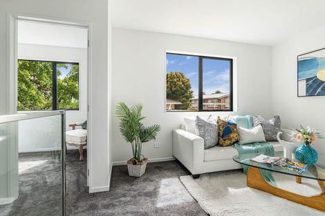 Photo of property in 49b Vera Road, Te Atatu South, Auckland, 0610